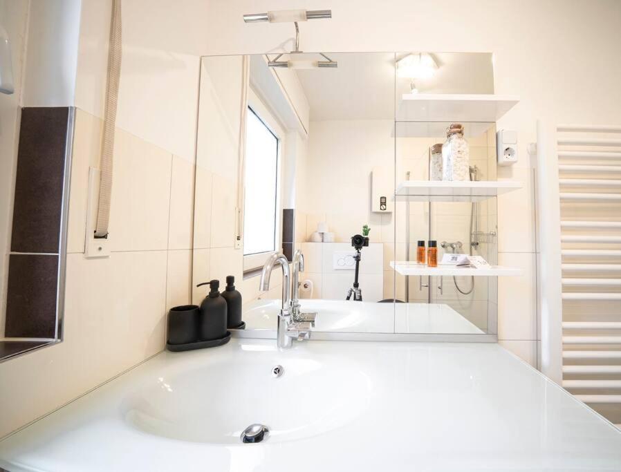 Modernes Apartment Auf 2 Etagen In Ruhiger Lage Zentral Zu Stadion Und Westfalenhallen ดอร์ทมุนด์ ภายนอก รูปภาพ